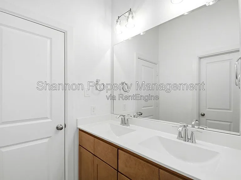14314 Olive Harbor Trl — Photo 17