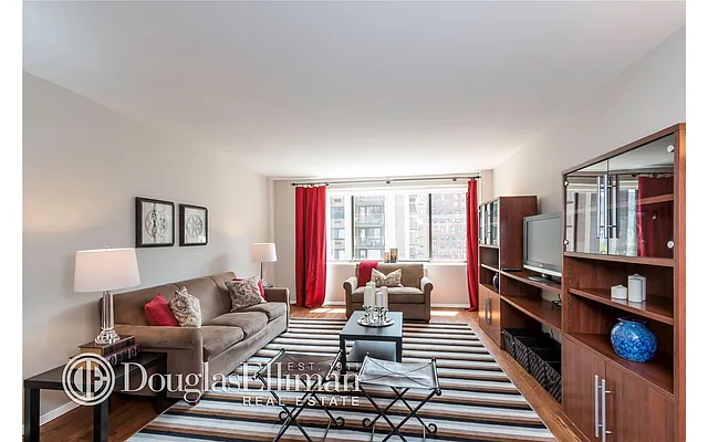 Sold by Douglas Elliman | media 7