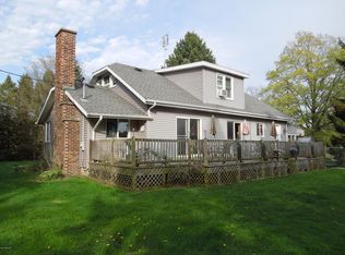 4915 Riverside Rd, Coloma, MI 49038