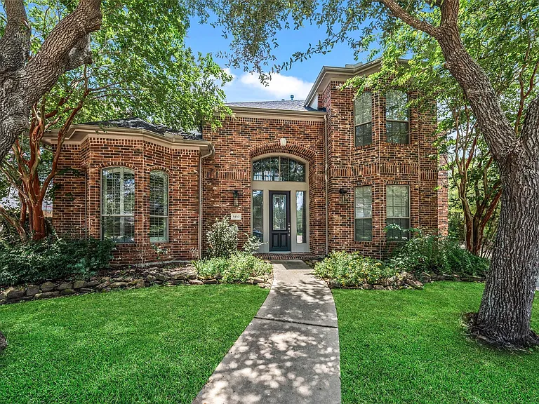 5450 Faircreek Ln — Photo 4