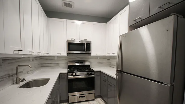 Rented by Nooklyn NYC LLC | media 9