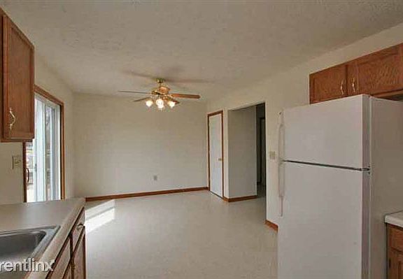 SB-Dining room