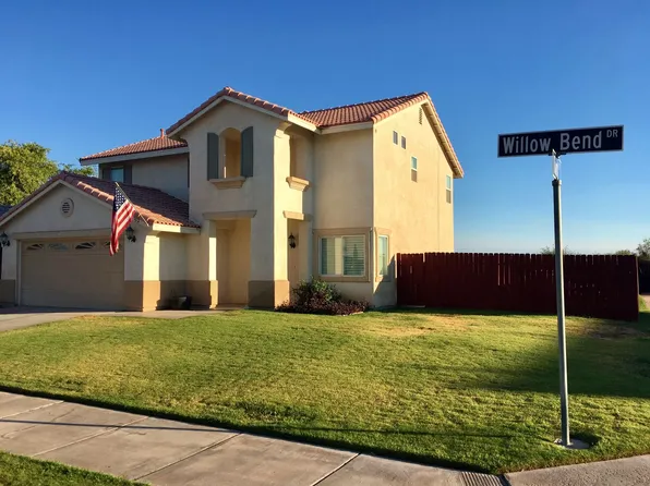 302 Willow Bend Dr, El Centro, CA 92243