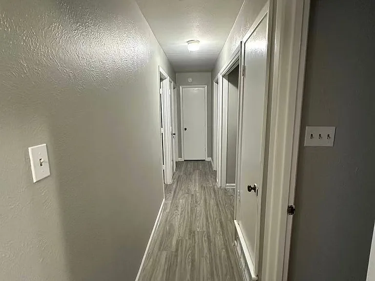 901 Wandering Way Dr — Photo 6