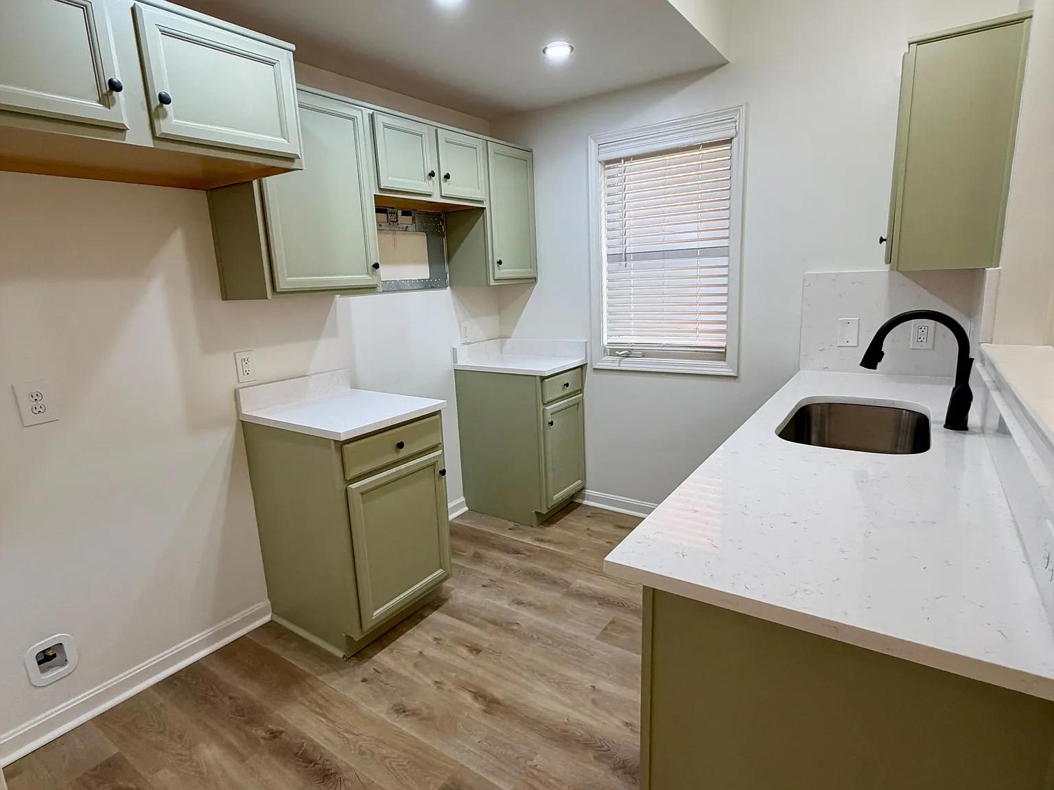 10639 Meeting Street - 304 — Photo 4