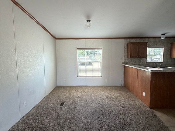 4th image of 107 E Corporate Dr