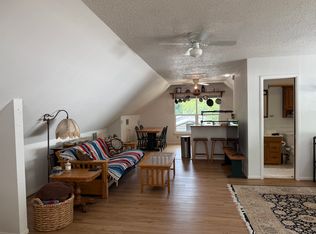 1109 S 6th St #B, Austin, TX 78704