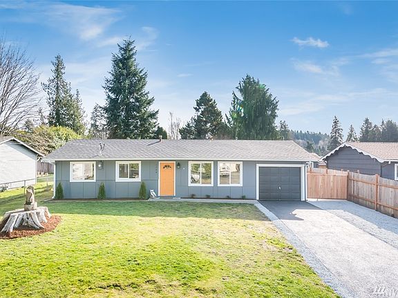 2nd image of 1308 28th Pl SE