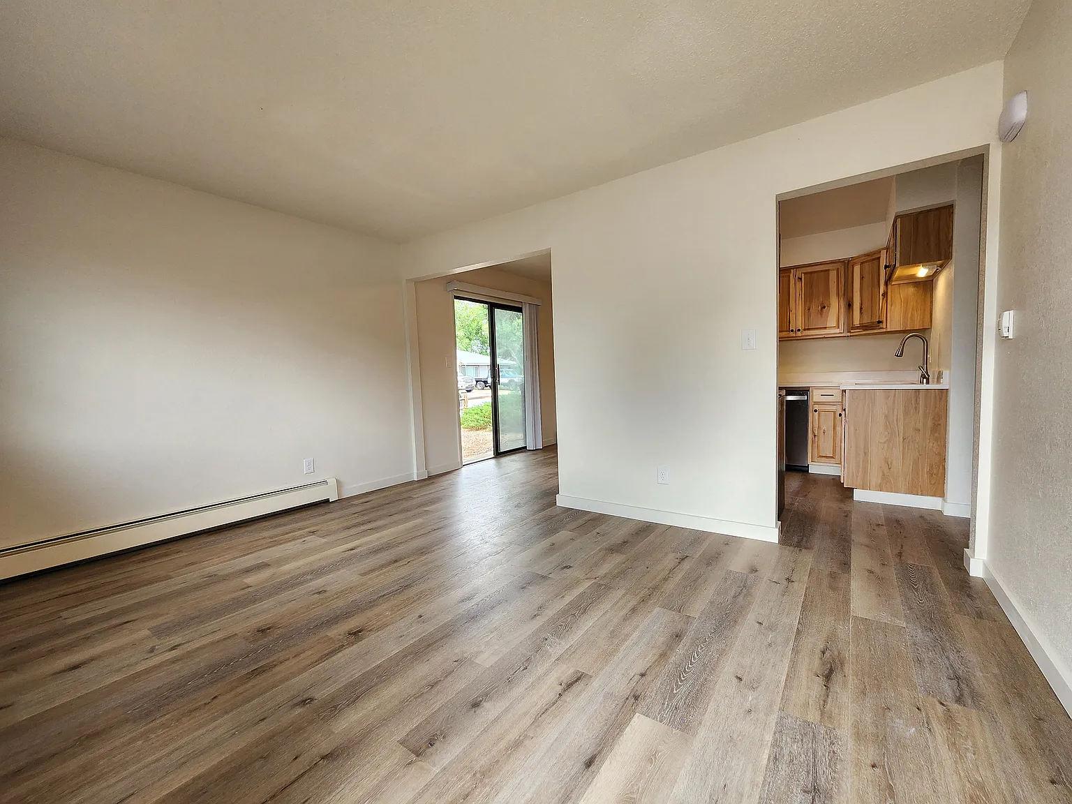 1 bed, $1,295 — Photo 3
