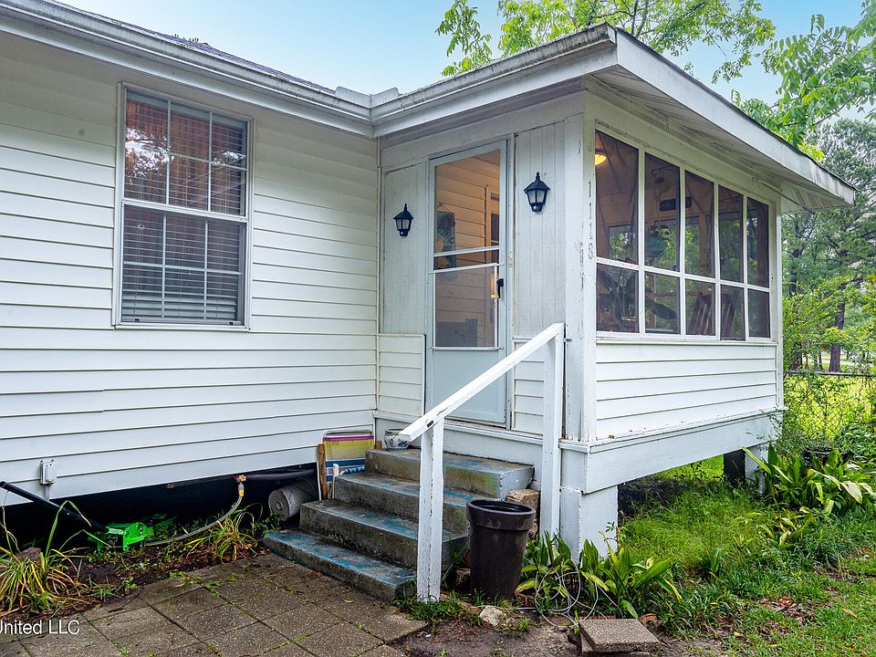 1118 Edna St, Waveland, MS 39576 Zillow