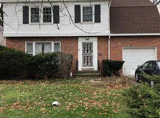 4050 Colony Rd, South Euclid, OH 44121