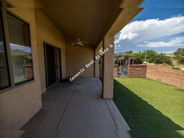 606 W Woodfield Ct — Photo 30