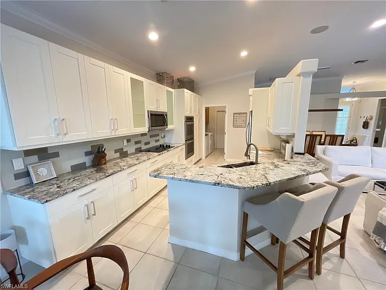 12832 Brynwood Way — Photo 2