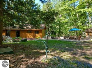 5654 E Bennett Rd, Free Soil, MI 49411