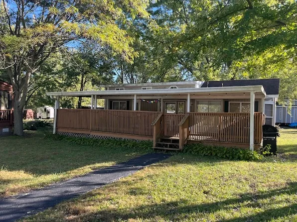 2795 E 28th Rd Lot 1083, Seneca, IL 61360