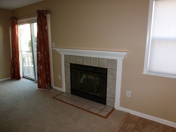 4th image of 1105 Greenwich Dr