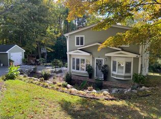 385 Stonetown Rd, Ringwood, NJ 07456