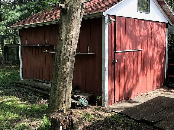 Shed 
