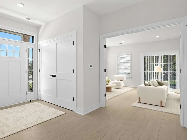 3 Blue Rock Dr — Photo 3