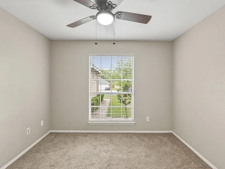 2302 Fuzz Fairway #A — Photo 17
