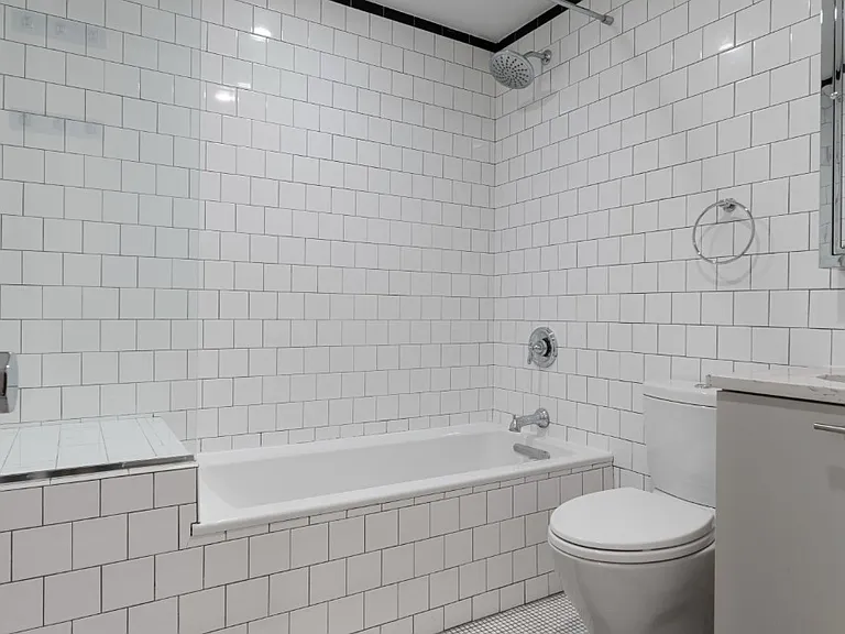 47 Clinton St #7 — Photo 7