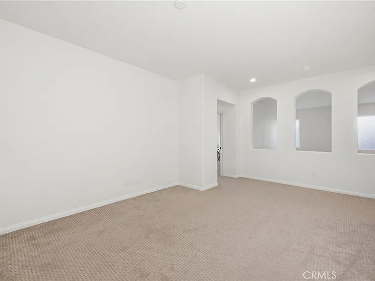 9 Preston — Photo 8