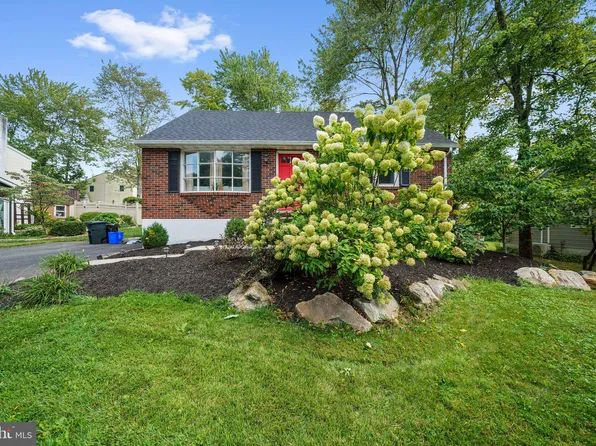 1470 N Valley Rd, Pottstown, PA 19464