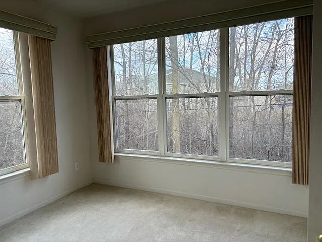 1452 Fox Pointe Cir — Photo 3