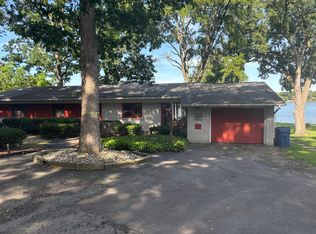 2714 Lari Ct, West Bloomfield, MI 48324