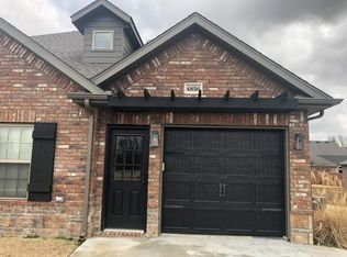 4856 N Castlewood Ln #4858, Springdale, AR 72764