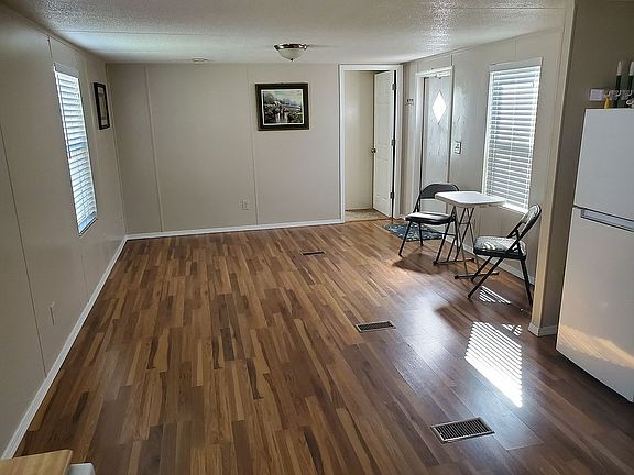 3rd image of 2021 Mahan Ave Space G2