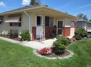 318 Saint Thomas Dr, Toms River, NJ 08757