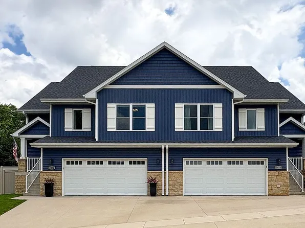 2472 Fieldstone Ct, Dubuque, IA 52003