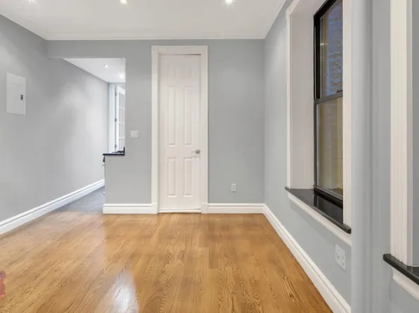 221 Mott Street image 2 of 6