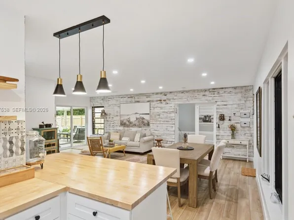 1512 NW 4th Ave, Fort Lauderdale, FL 33311