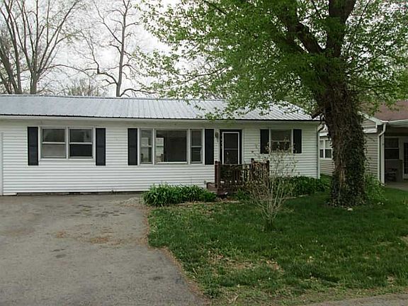 3rd image of 9472 Cottonwood Dr
