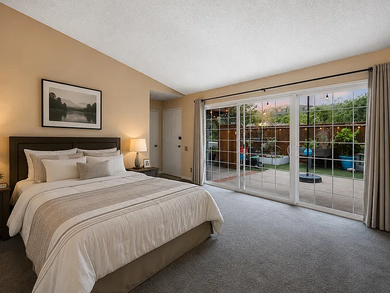 2132 Woodglen Pl — Photo 2