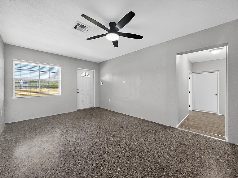 510 Barrow Ave — Photo 18