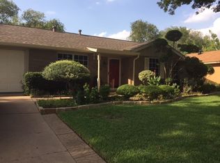 610 Bayless Dr, Euless, TX 76040