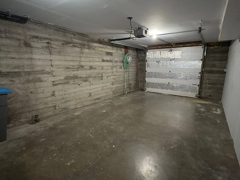 322 Pleasant Ave — Photo 11