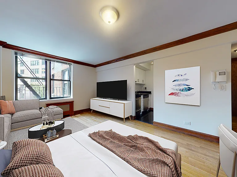 305 W 13th St #4G — Photo 1
