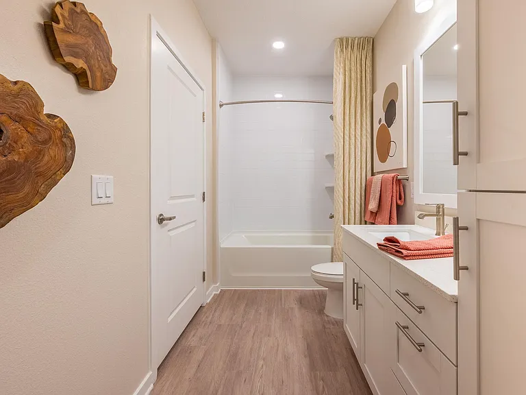 Cypress Longwood — Photo 19