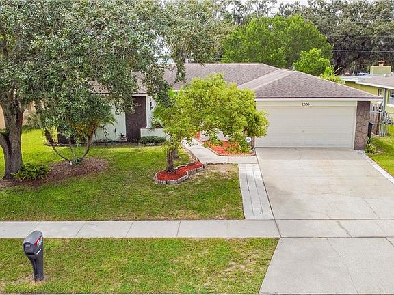 2nd image of 1206 Baronwood Pl