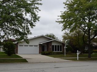 16512 Ironwood Dr, Tinley Park, IL