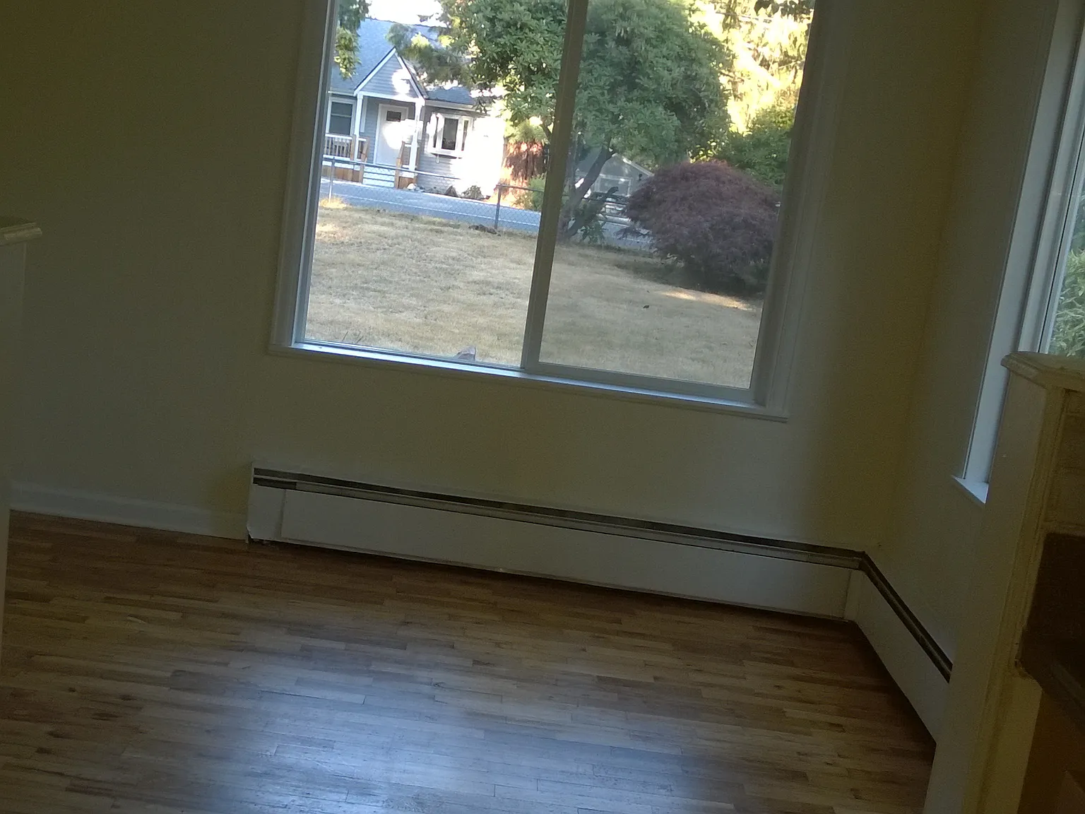 4 bed, 1.5 bath, 1600 sqft, $3,250 — Photo 3