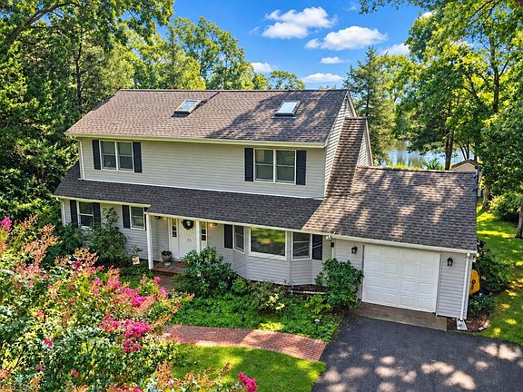 2nd image of 55 Leafy Way