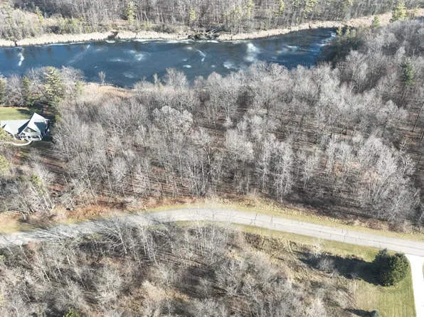 2245 Equestrian Trail Dr, Metamora, MI 48455