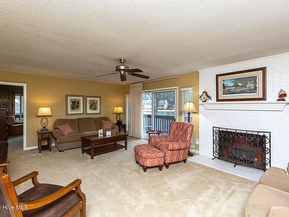 4th image of 250 Sugar Gum Lane # 144