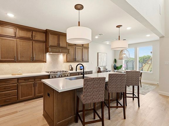5th image of 3005 Walker Way