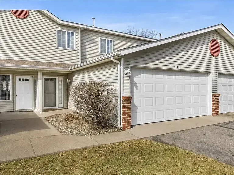 939 Cypress Rd #27 — Photo 2